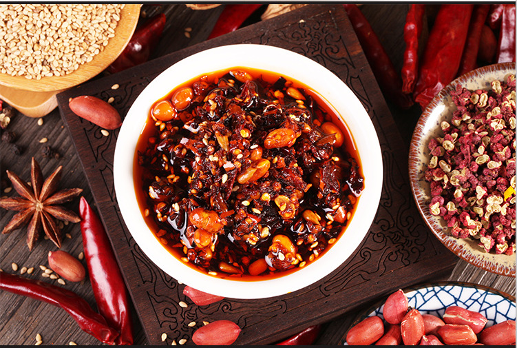 香辣五仁油辣椒 一勺喚醒味蕾，盡顯川滇風(fēng)味的靈魂調(diào)味品